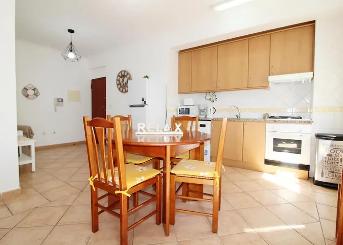 Modern In With Pool, 50 M² * بورتيماو